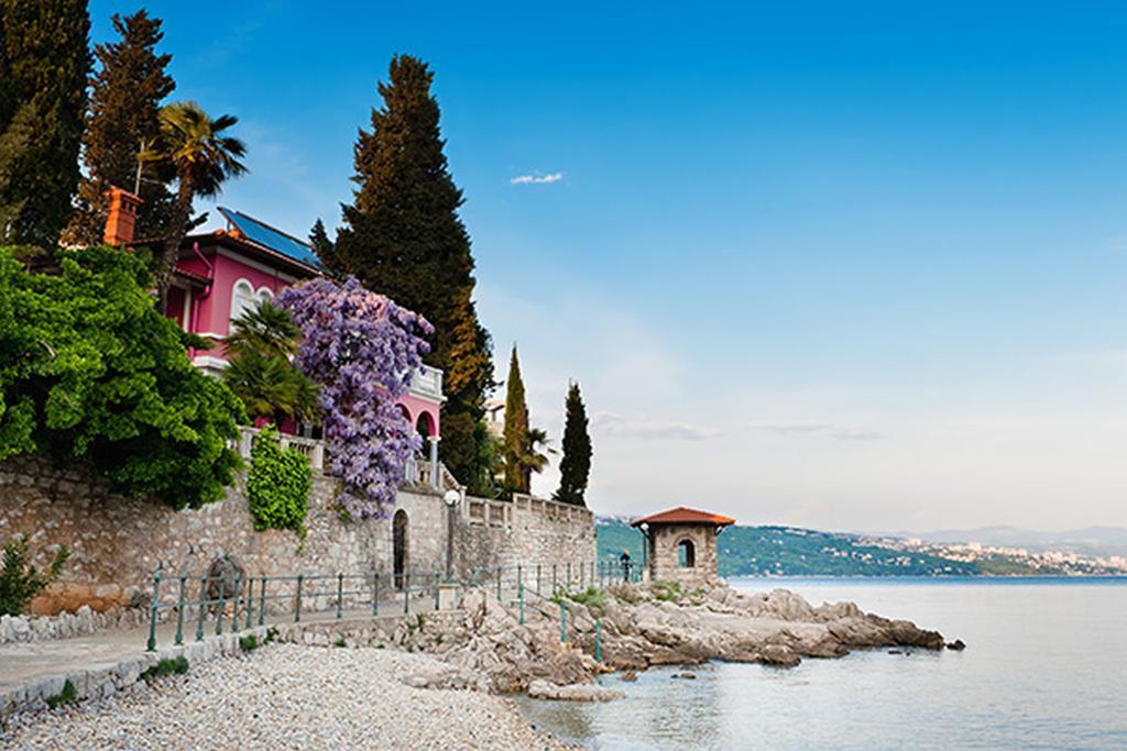 Apartments Camellia & Magnolia Volosko Luaran gambar